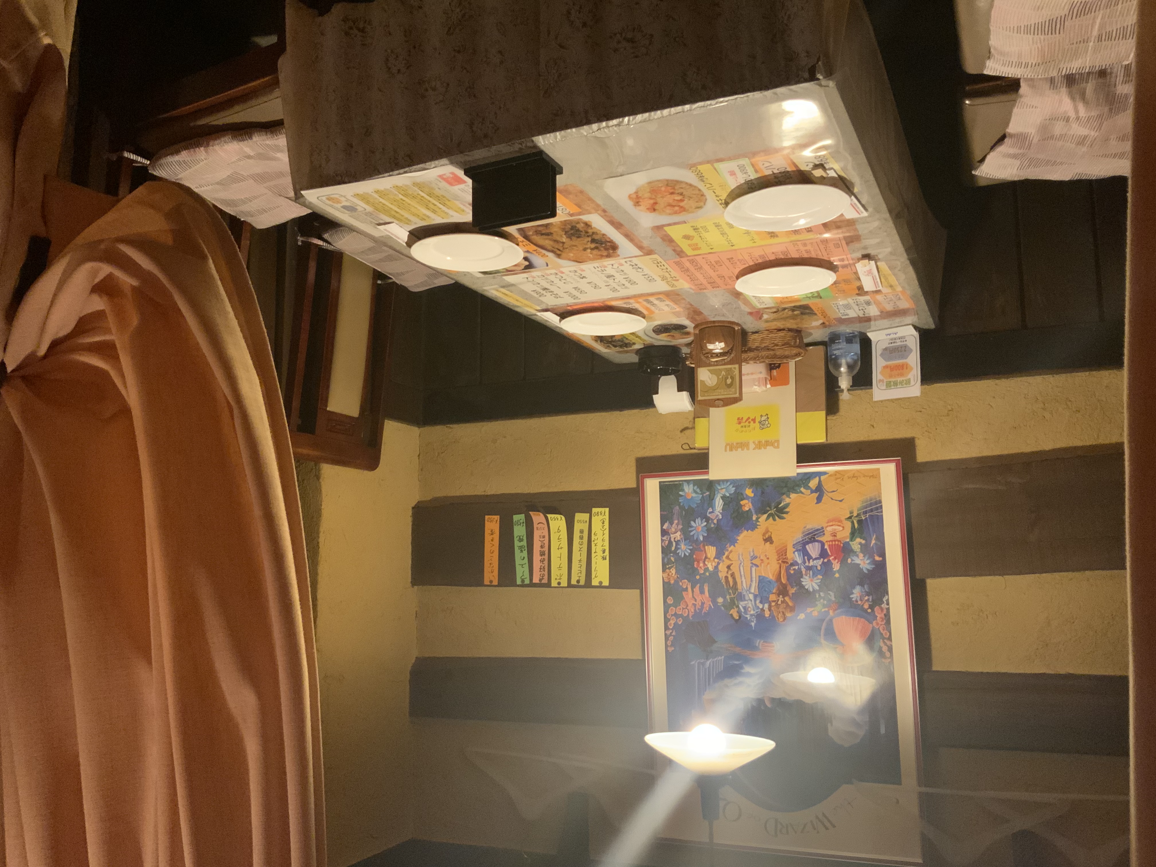 カーテン式半個室のお部屋